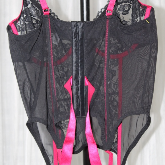 Adore Me. Black & Hot Pink Lace Bustier Corset with Garters.  Various Sizes - Picture 7 of 8